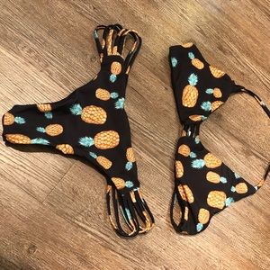 Pineapple Bikini 🍍